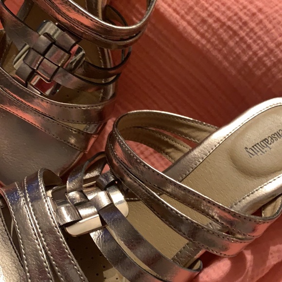 Wedges - Picture 2 of 6